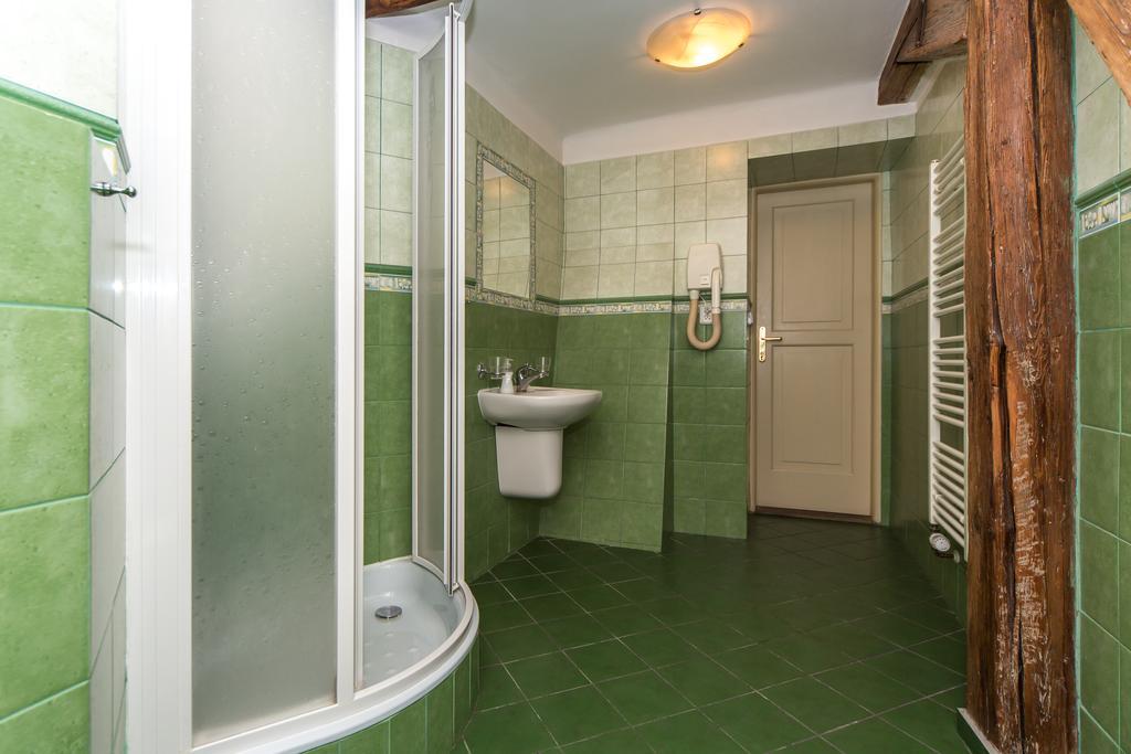 Hostel Mango Прага Екстер'єр фото