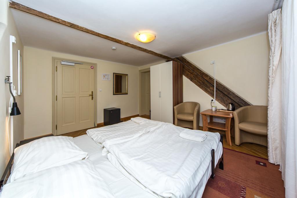 Hostel Mango Прага Екстер'єр фото