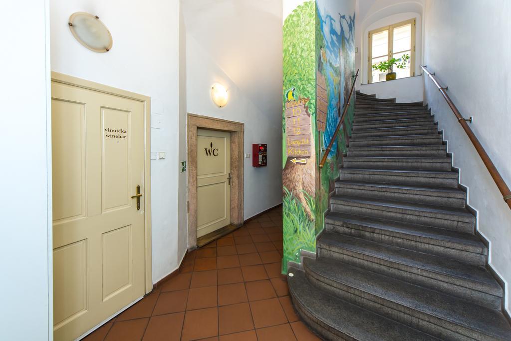 Hostel Mango Прага Екстер'єр фото